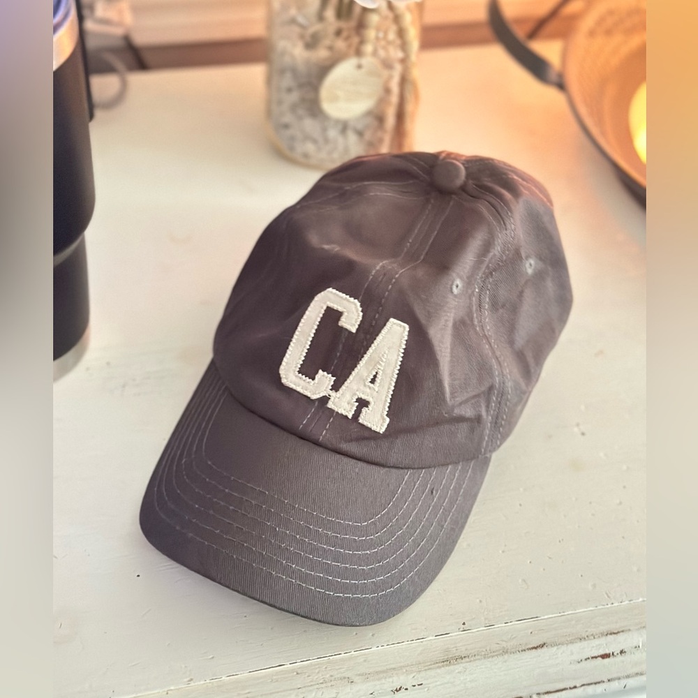 CA California hat, adjustable back